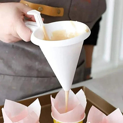 Adjustable Baking Cream Funnel